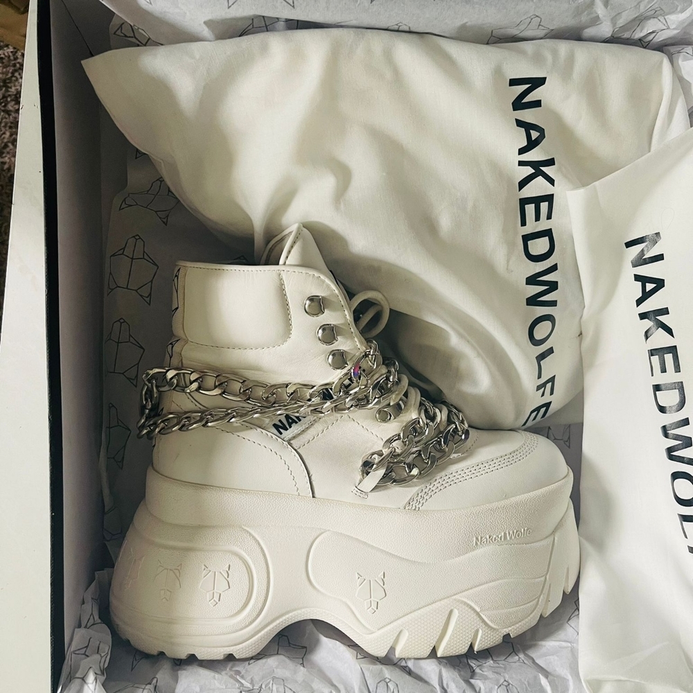 Women shoes brand Naked Wolfe size 5